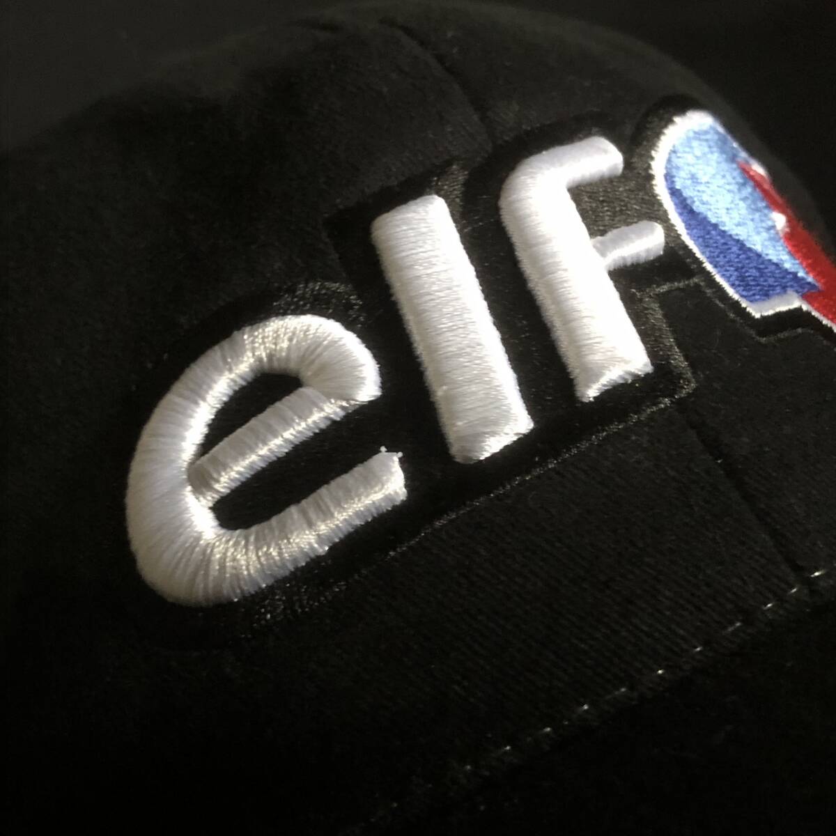 未使用？極美品 elf キャップ 黒/赤 バイク モータースポーツ 企業(yè)物 昔 moto sports フリーサイズ ロードレース バイク 帽子 3D刺繍ロゴ 