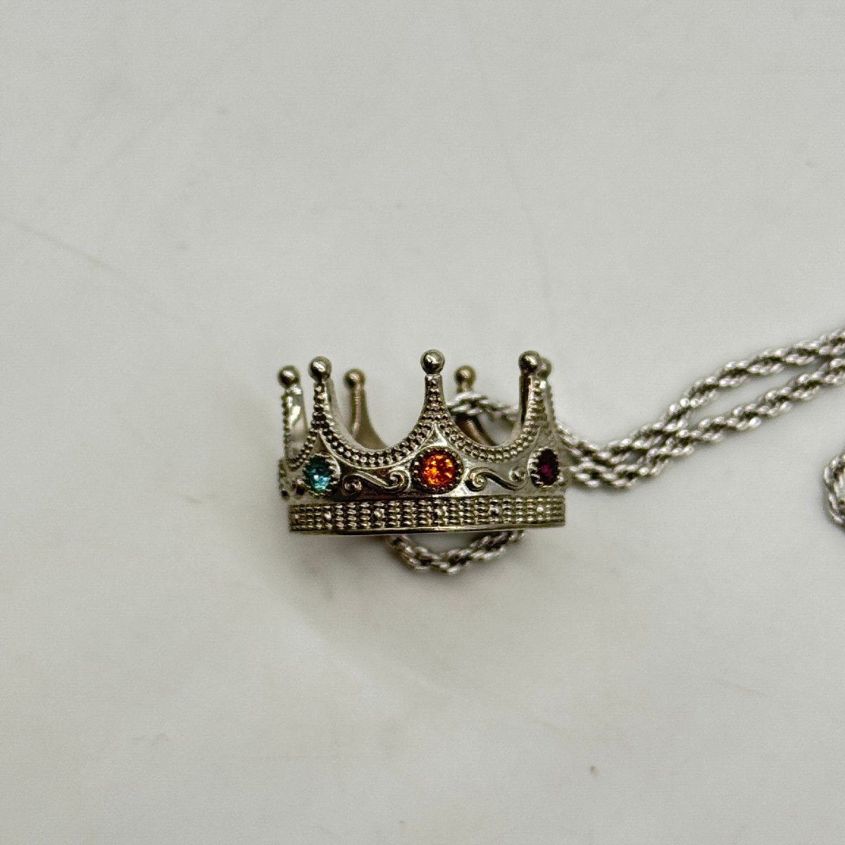 ☆GHOST ゴースト☆ NUBIAN限定 クラウンリング付き ネックレス シルバー カラーストーン 王冠 指輪 ヌビアン Necklace crown ring silver_画像2