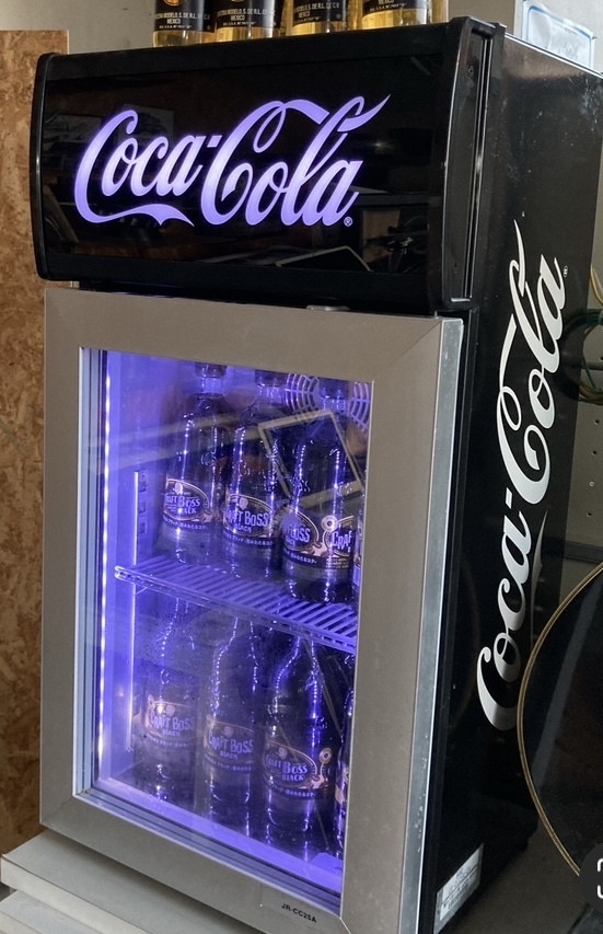 昭和レトロ コカコーラ小型冷蔵庫 ショーケース ガレージ 昭和レトロ コカコーラ小型冷蔵庫 ショーケース ガレージ