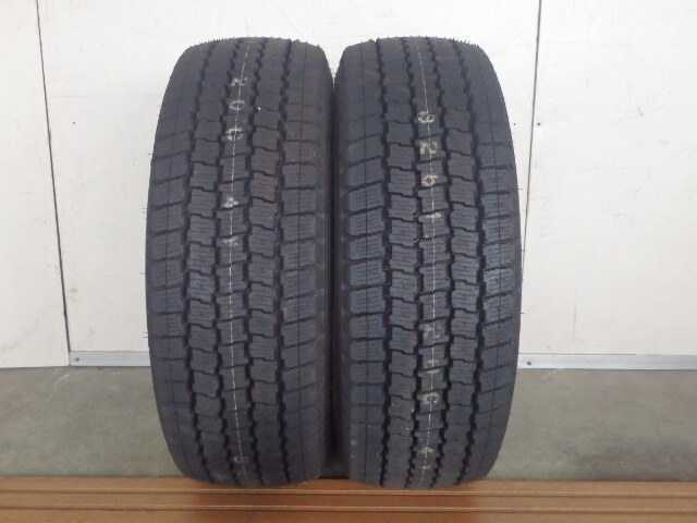 215/65R15 110/108L グッドイヤー ICE NAVI CARGO 新品処分 2本セット スタッドレスタイヤ 2020年製 ポイント利用_画像1