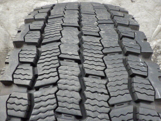 UT2640-ミシュラン ICE GRIP XDW 245/70R19.5 136/134L 中古 2本セット スタッドレスタイヤ 2018年製 ポイント利用_画像6