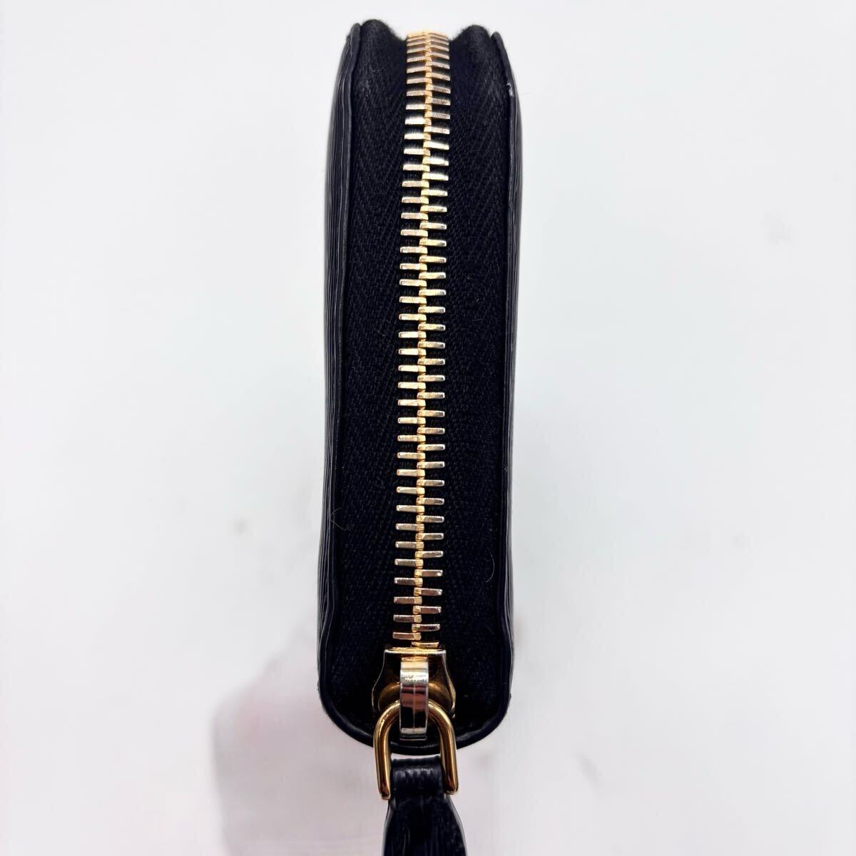 未使用級◇PRADA 長財布 ロングウォレット ゴールドロゴ 金ロゴ 未使用級◇PRADA 長財布 ロングウォレット ゴールドロゴ 金ロゴ