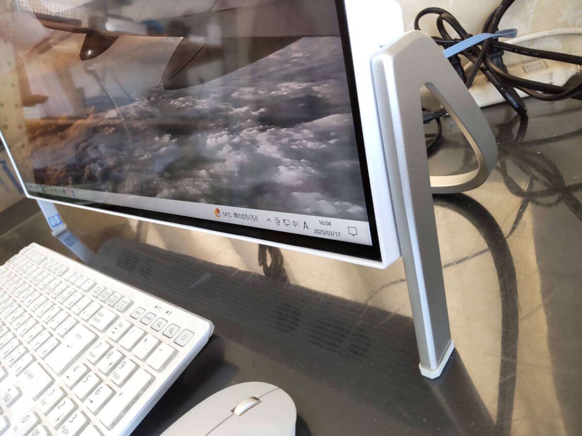 液晶新品:高速SSD採用:Win11】 Core i7/M.2 SSD 512GB+HDD 1TB 液晶新品:高速SSD採用:Win11】 Core i7/M.2 SSD 512GB+HDD 1TB