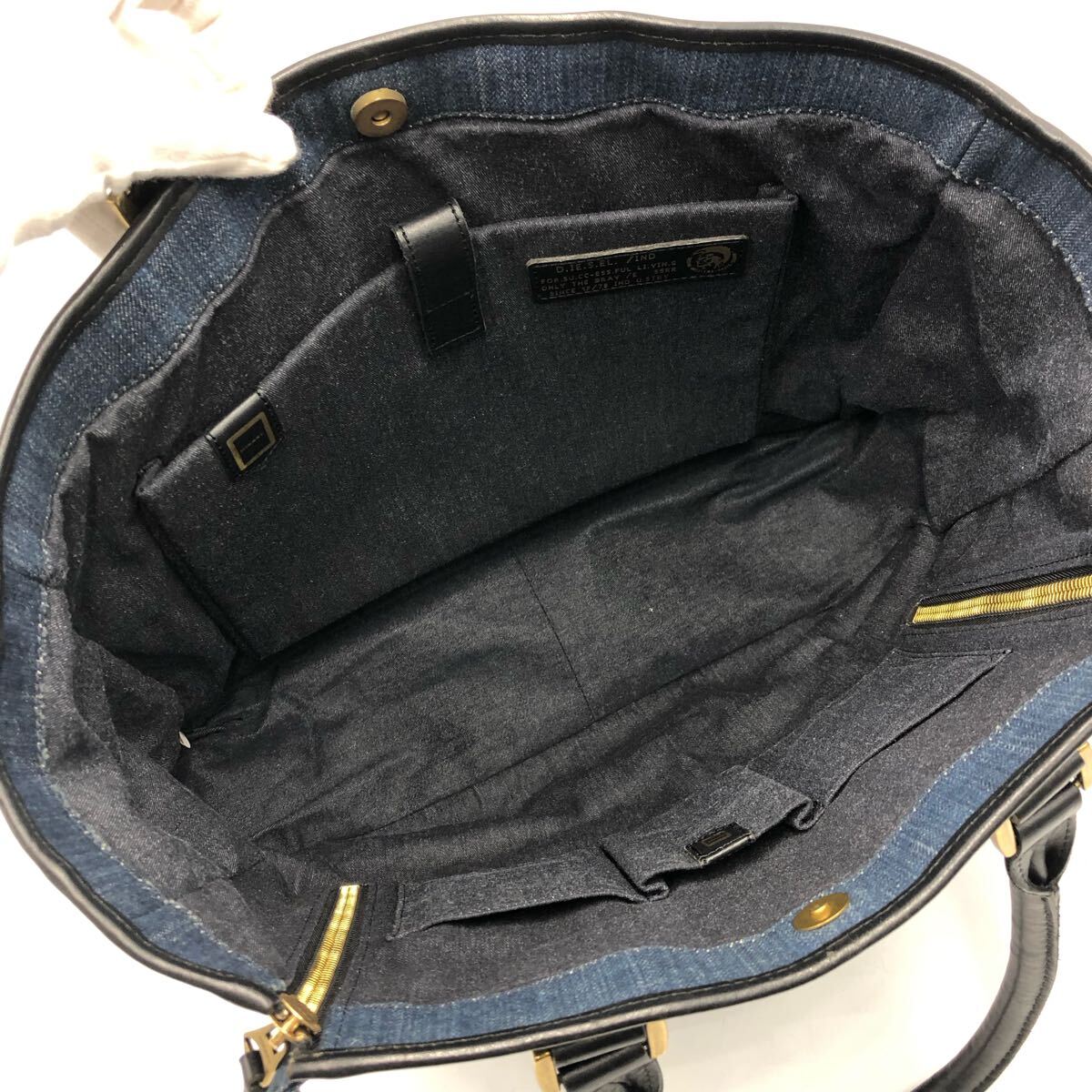希少デザイン/極美品○ディーゼル DIESEL トートバッグ 肩掛け 希少デザイン/極美品○ディーゼル DIESEL トートバッグ 肩掛け