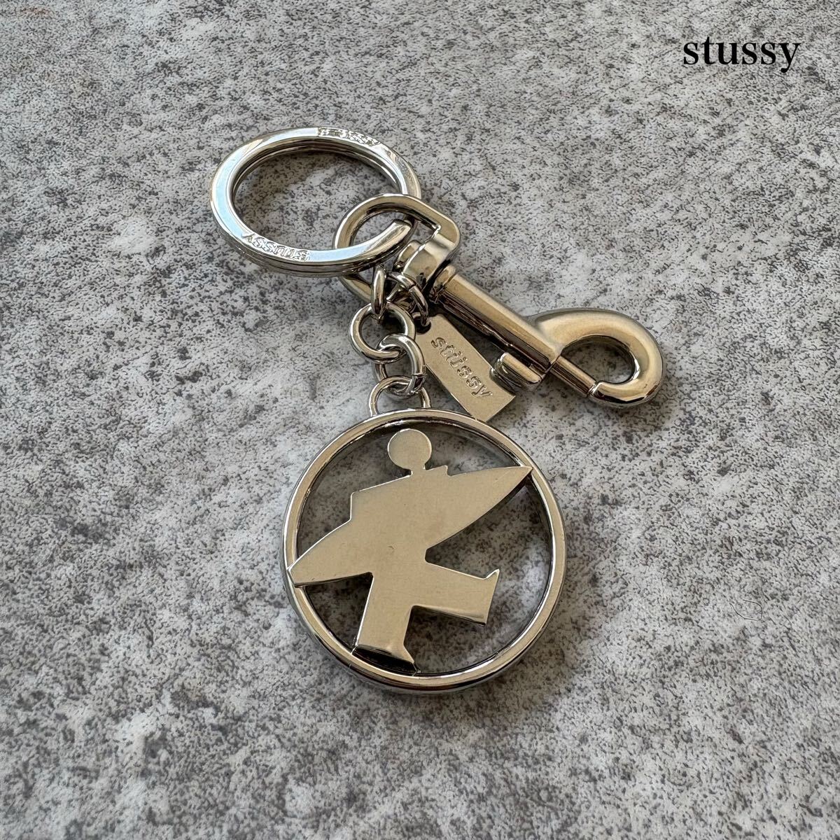 stussy】surfman keychain ステューシー サーフマン キー stussy】surfman keychain ステューシー サーフマン キー