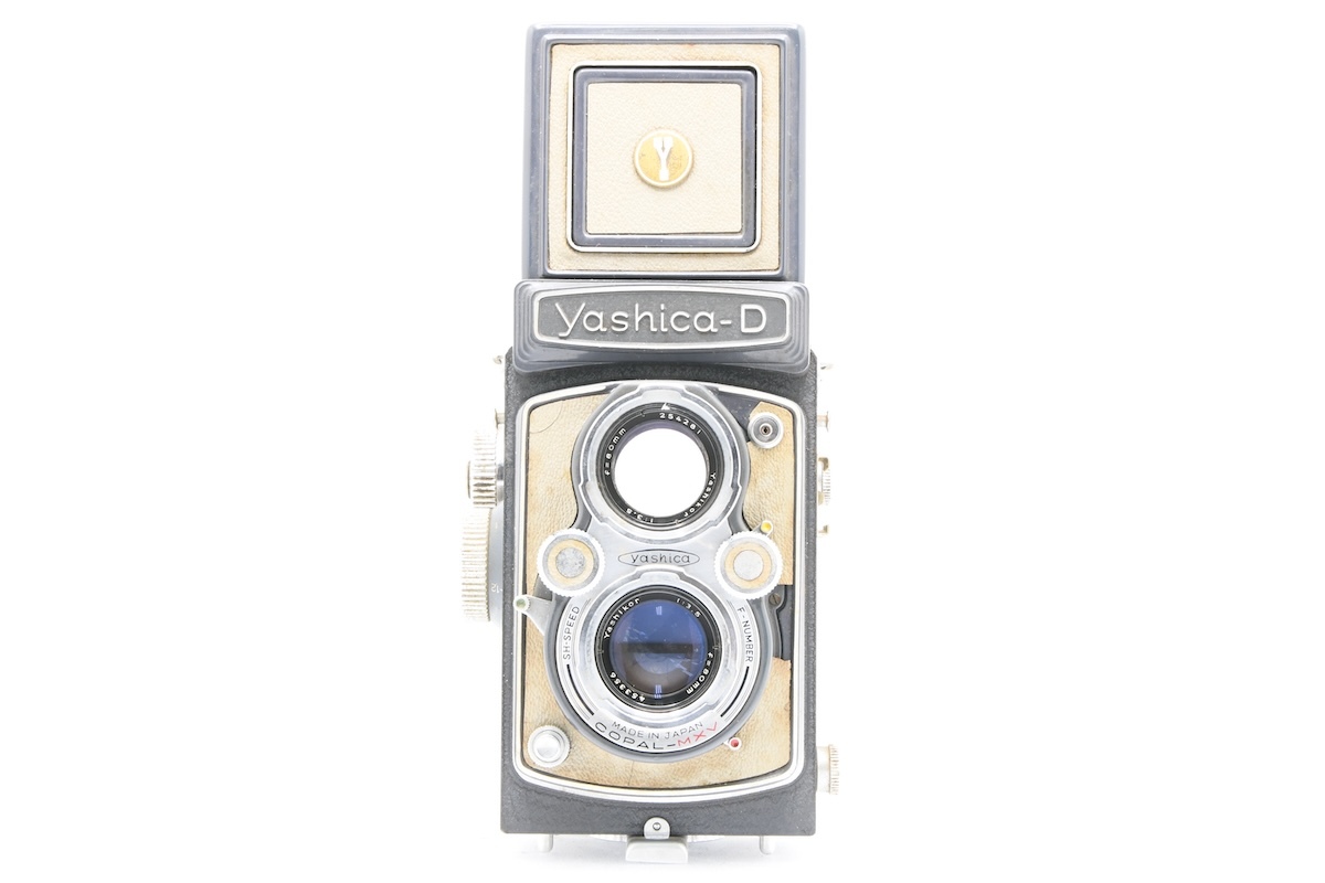 YASHICA Yashica-D / Yahikor 80mm F3.5 ヤシカ 二眼レフカメラ YASHICA Yashica-D / Yahikor 80mm F3.5 ヤシカ 二眼レフカメラ