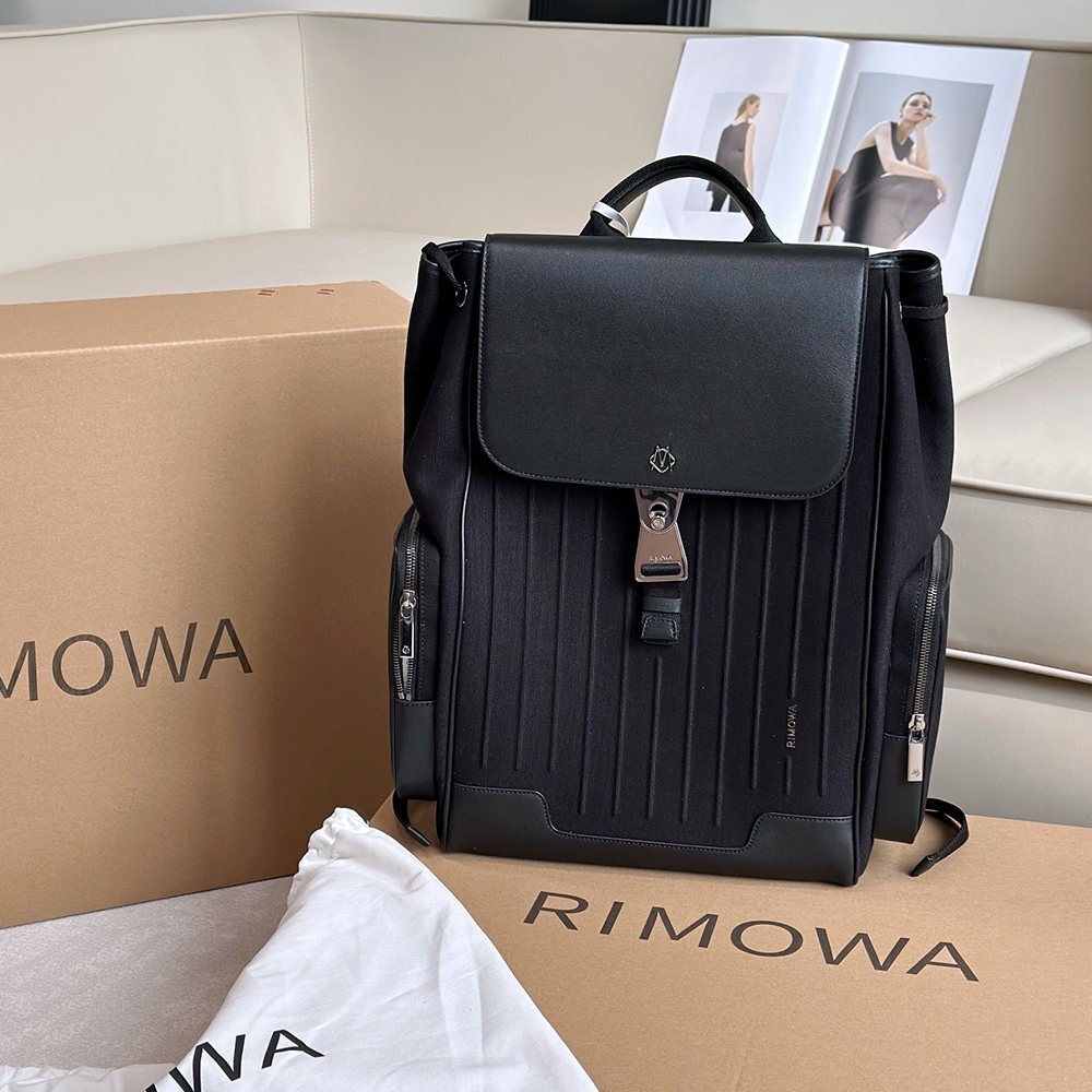RIMOWA】新作 NEVER STILL キャンバス フラップ バックパック RIMOWA】新作 NEVER STILL キャンバス フラップ バックパック