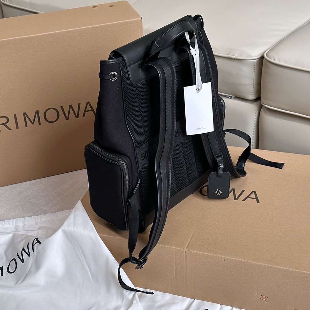 RIMOWA】新作 NEVER STILL キャンバス フラップ バックパック RIMOWA】新作 NEVER STILL キャンバス フラップ バックパック
