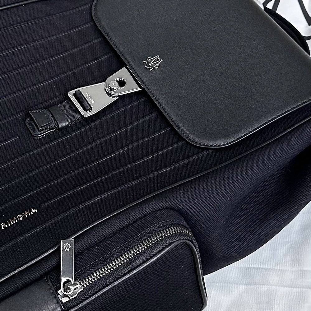RIMOWA】新作 NEVER STILL キャンバス フラップ バックパック RIMOWA】新作 NEVER STILL キャンバス フラップ バックパック