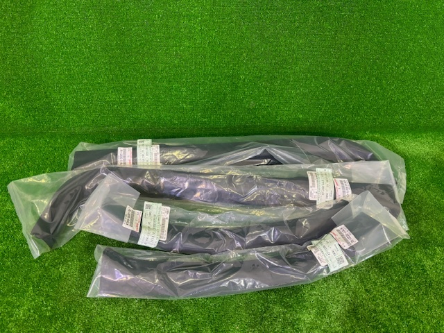 【新品未使用品】レクサス　GS350　純正スカッフプレート　［67913-30271］［67914-30271］［67917-30221］［67918-30201］_画像1