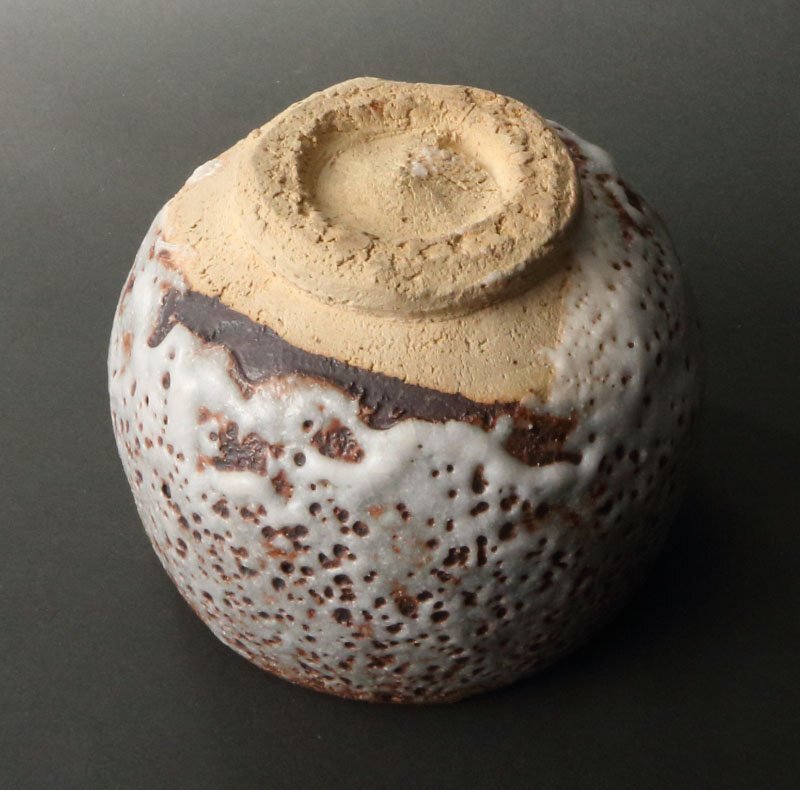 委託HK◇加藤春鼎 鼠志野茶碗 共箱(茶道具 陶磁器 陶芸 美濃焼 委託HK◇加藤春鼎 鼠志野茶碗 共箱(茶道具 陶磁器 陶芸 美濃焼
