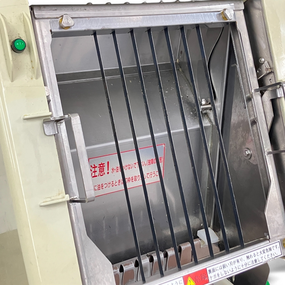 引取限定】鈴茂器工 SVC-ATC 自動海苔巻きカッター 業務用 厨房 引取限定】鈴茂器工 SVC-ATC 自動海苔巻きカッター 業務用 厨房
