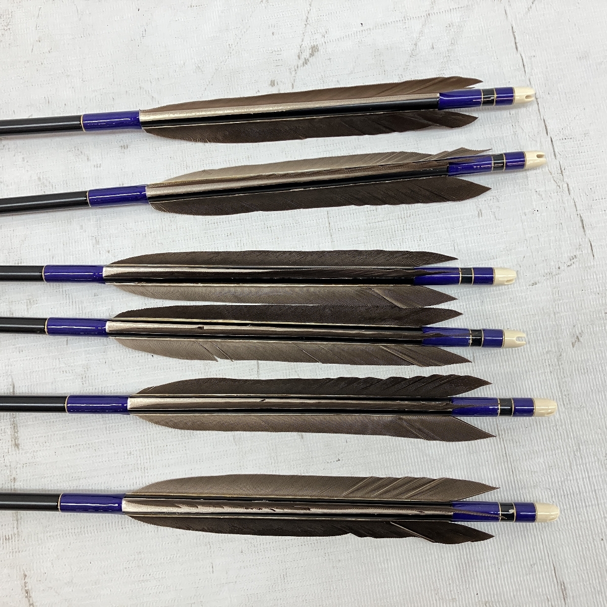 EASTON イーストン XX75 2014 弓矢 6本セット 巻藁矢 矢筒付き EASTON イーストン XX75 2014 弓矢 6本セット 巻藁矢 矢筒付き