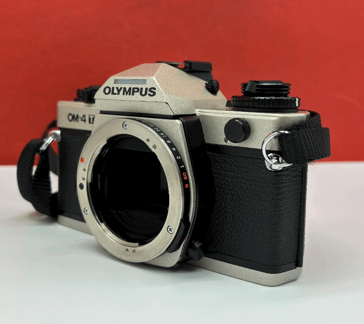 Olympus OM-4 Ti チタンボディ 一眼レフフィルムカメラ オリンパス Amazon | OLYMPUS OM-4 Ti ブラック | 一眼レフカメラ 通販