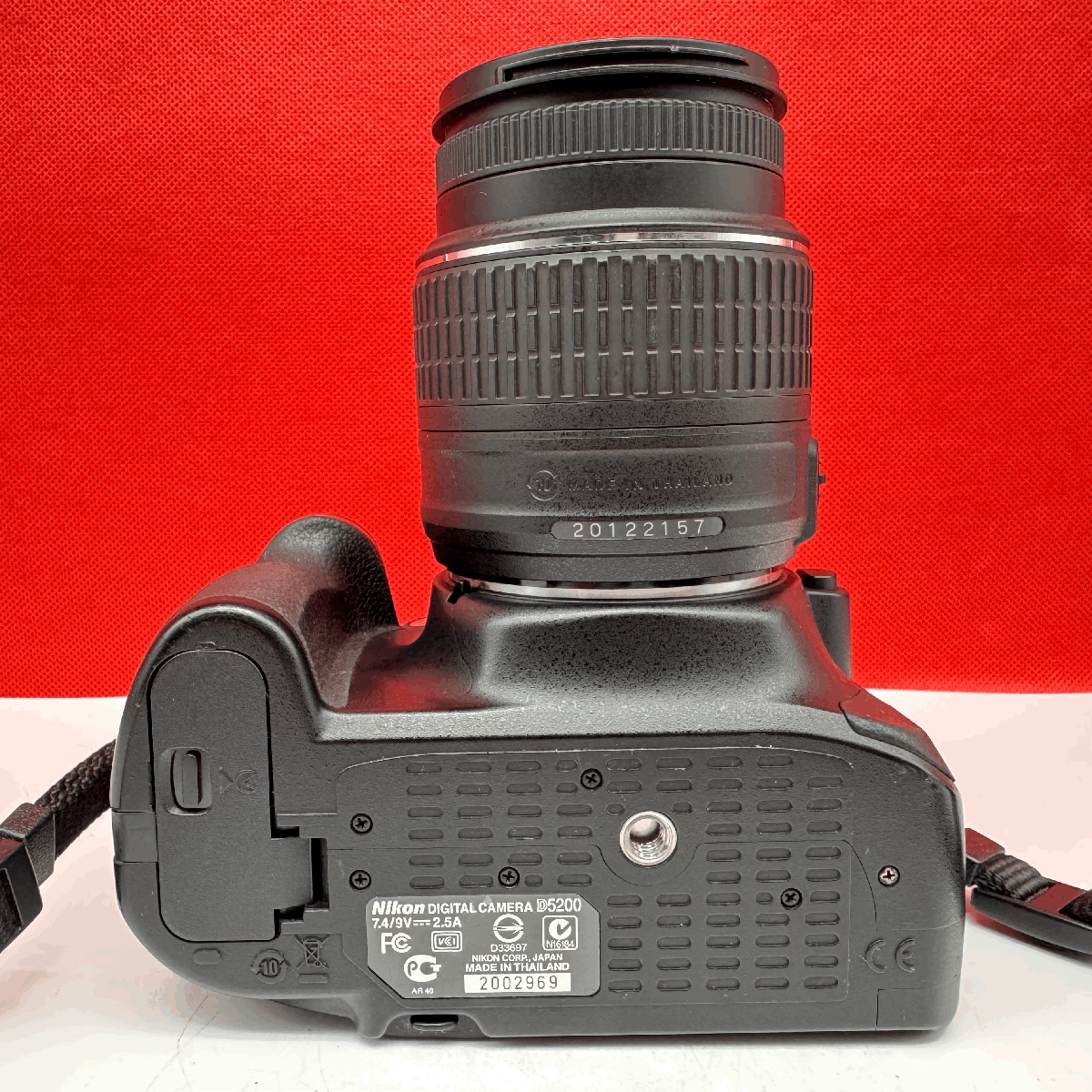 △19 Nikon D5200 デジタル一眼レフ ボディ AF-S DX NIKKOR 18