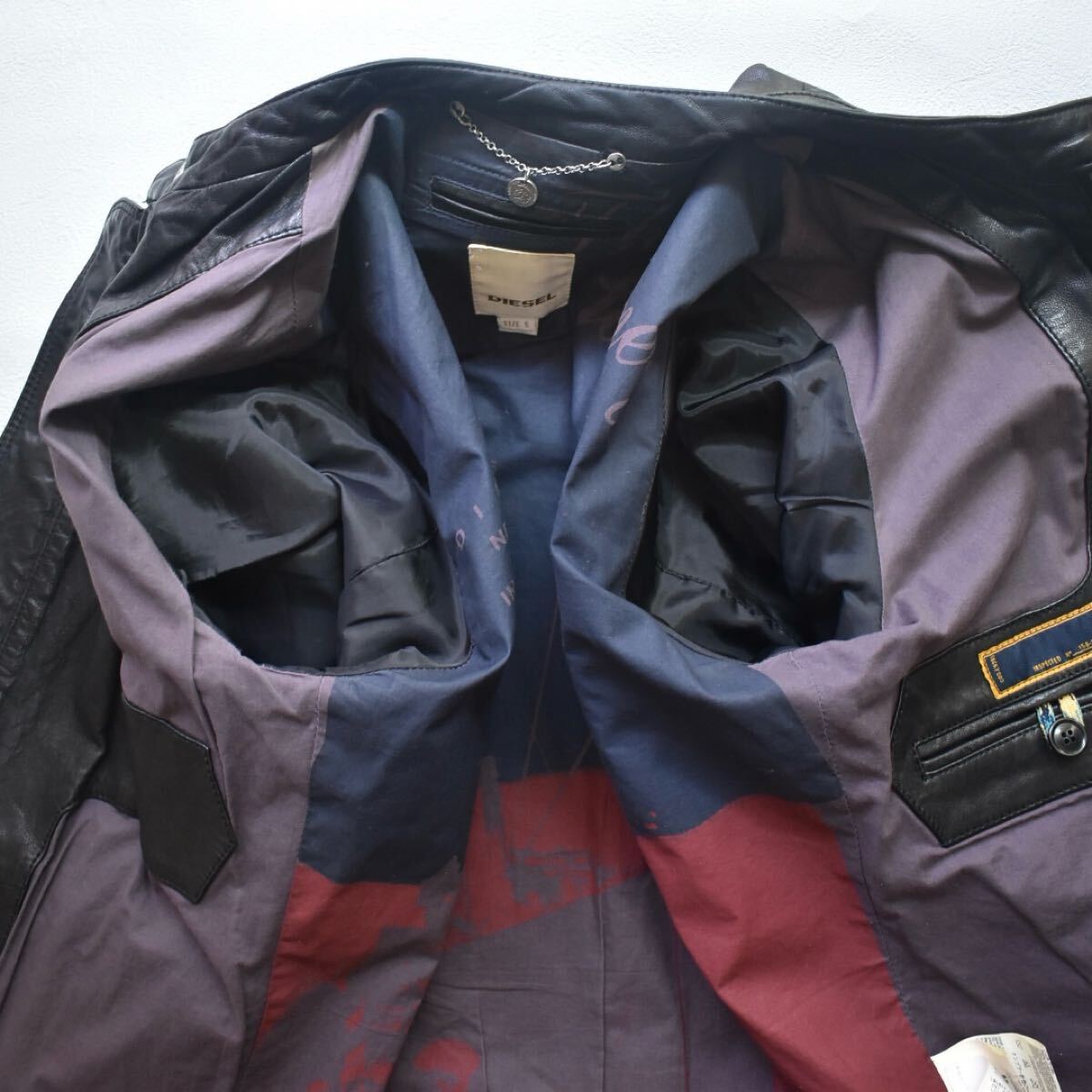 伝説級】極美品 DIESEL 裏地総柄 ラムレザー シングルライダース 伝説級】極美品 DIESEL 裏地総柄 ラムレザー シングルライダース