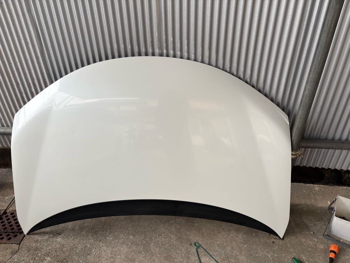 オデッセイ DBA-RC1/RC4 ボンネットフード NH788P 60100-T6A-000ZZ_画像1