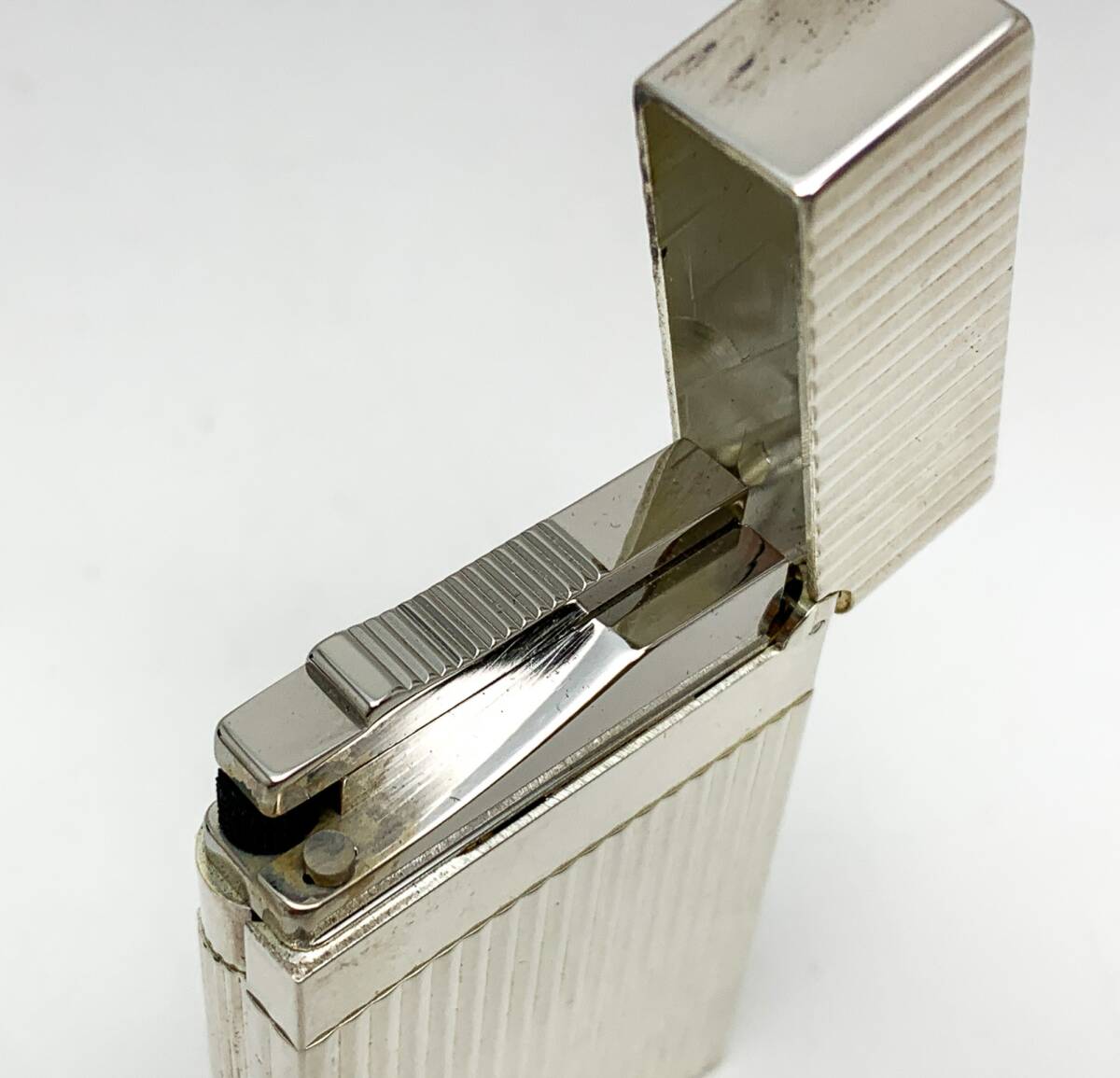 S.T Dupont デュポン ライン2 ヴァーティカルライン シルバーカラー ライター 喫煙具 小物 趣味 コレクション※現(xiàn)狀品
