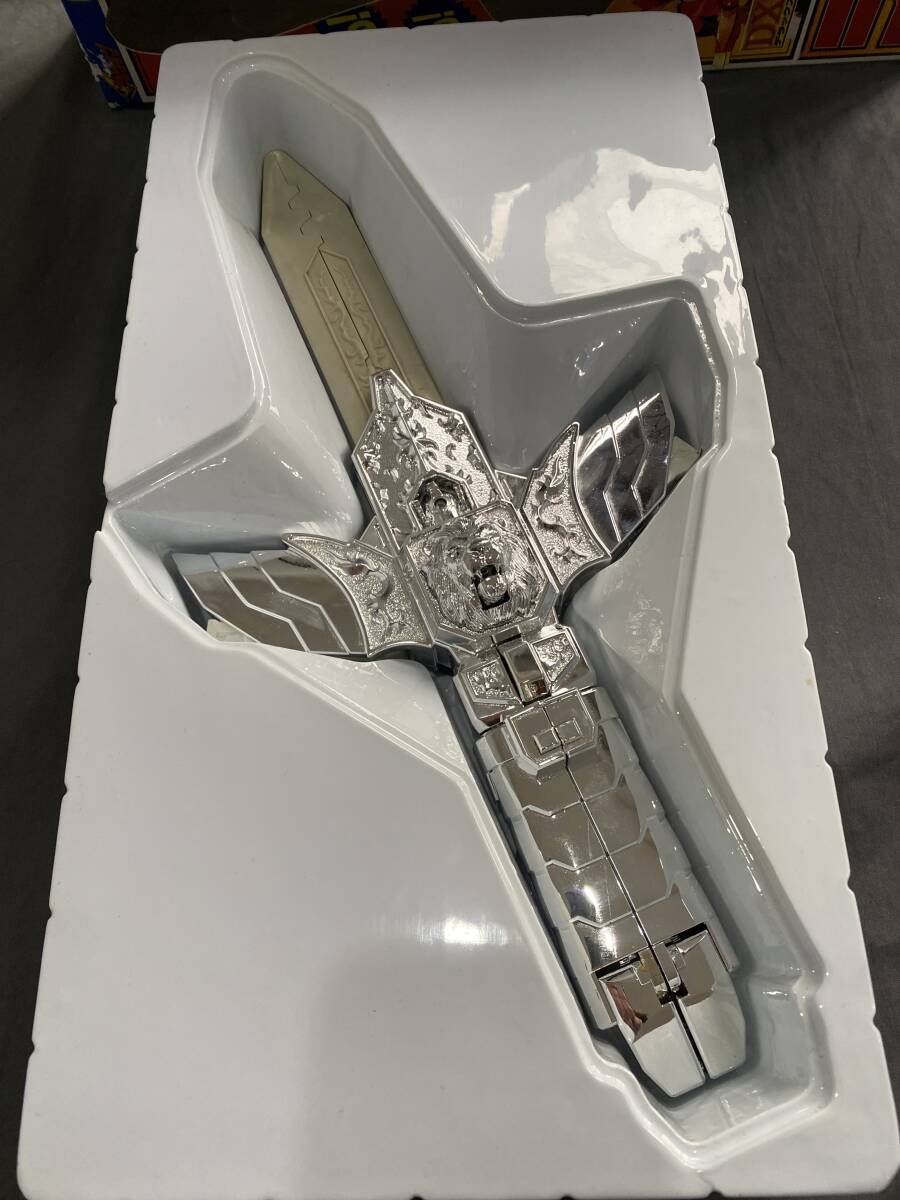 ほぼ未使用 勇者指令ダグオン DX 宇宙剣士ライアン 銀メッキ ほぼ未使用 勇者指令ダグオン DX 宇宙剣士ライアン 銀メッキ