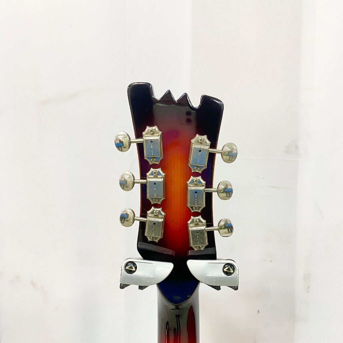 Mosrite Pearl White '64 （改訂版） - ベンチャーズバンド