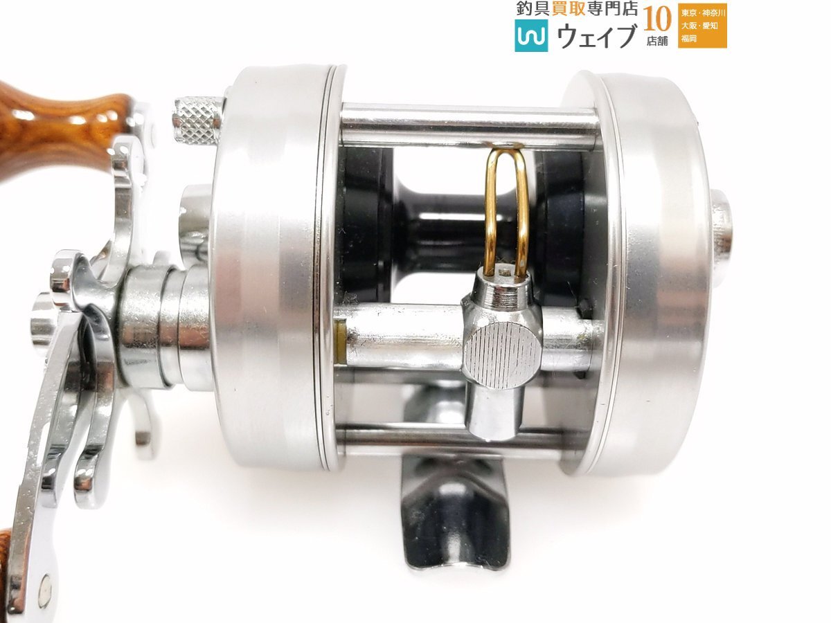 ABU アブガルシア アンバサダー 1500C IAR No.040005 右巻 ABU アブガルシア アンバサダー 1500C IAR No.040005 右巻