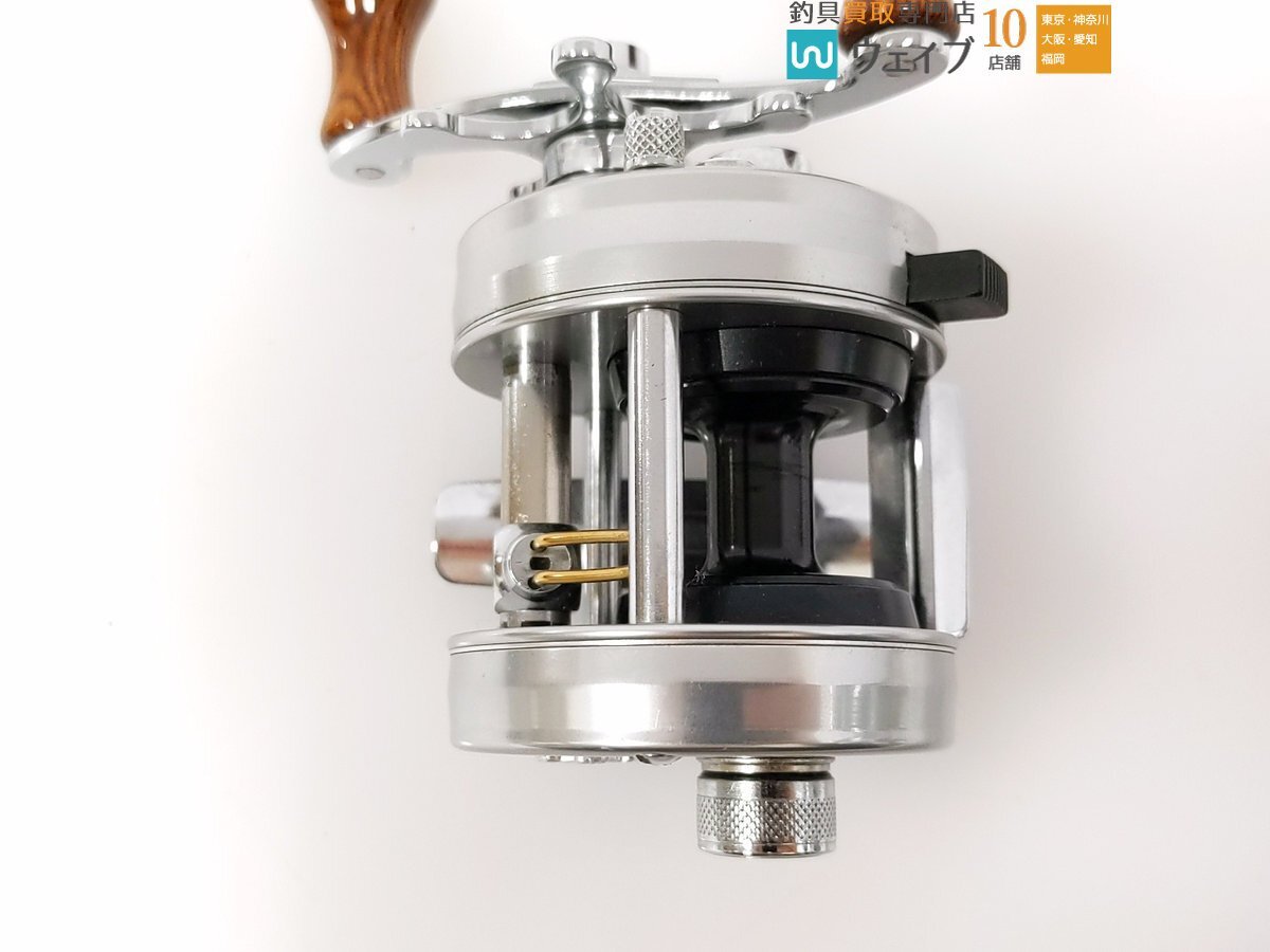 ABU アブガルシア アンバサダー 1500C IAR No.040005 右巻 ABU アブガルシア アンバサダー 1500C IAR No.040005 右巻