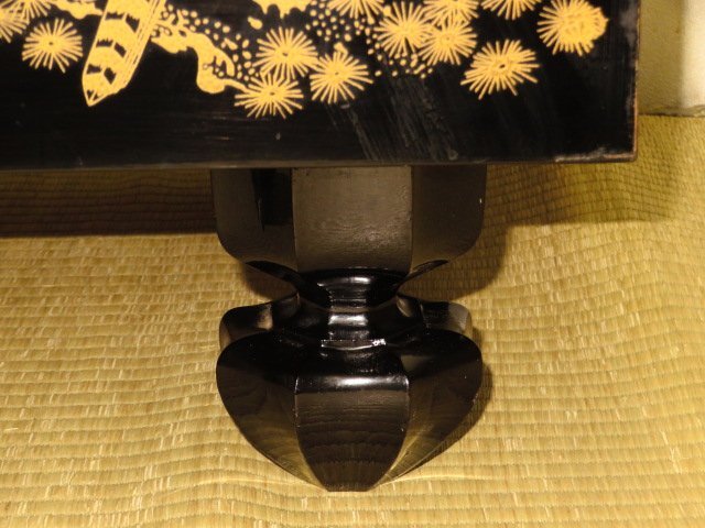 ▲おそらく新カヤ柾目六寸「松に鷹図」蒔絵（もしくは蒔絵風）碁盤▲（囲碁）