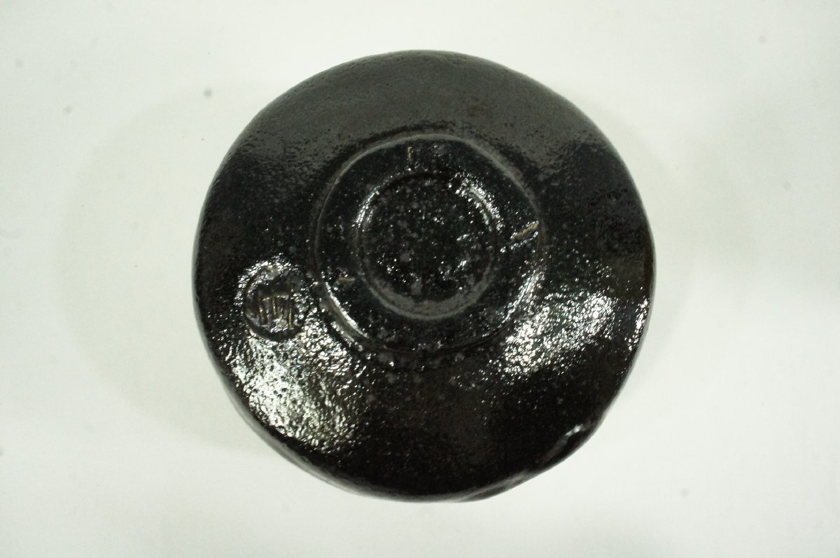 T 大樋焼 十代大樋長左衛門(年郎) 陶冶斎 黒茶碗 /裏千家 十五代 T 大樋焼 十代大樋長左衛門(年郎) 陶冶斎 黒茶碗 /裏千家 十五代
