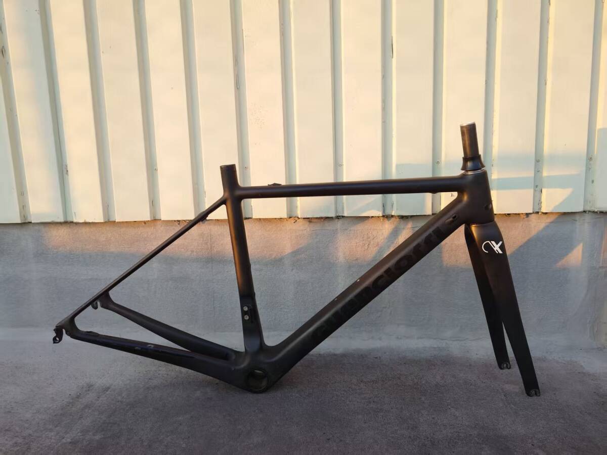 Yahoo!オークション - Cervelo R5似て 軽量 カーボン フレーム