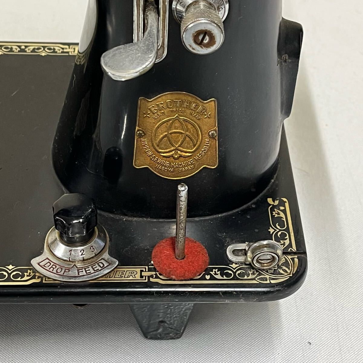 Yahoo!オークション - アンティーク ミシン本体 ブラザー 木箱