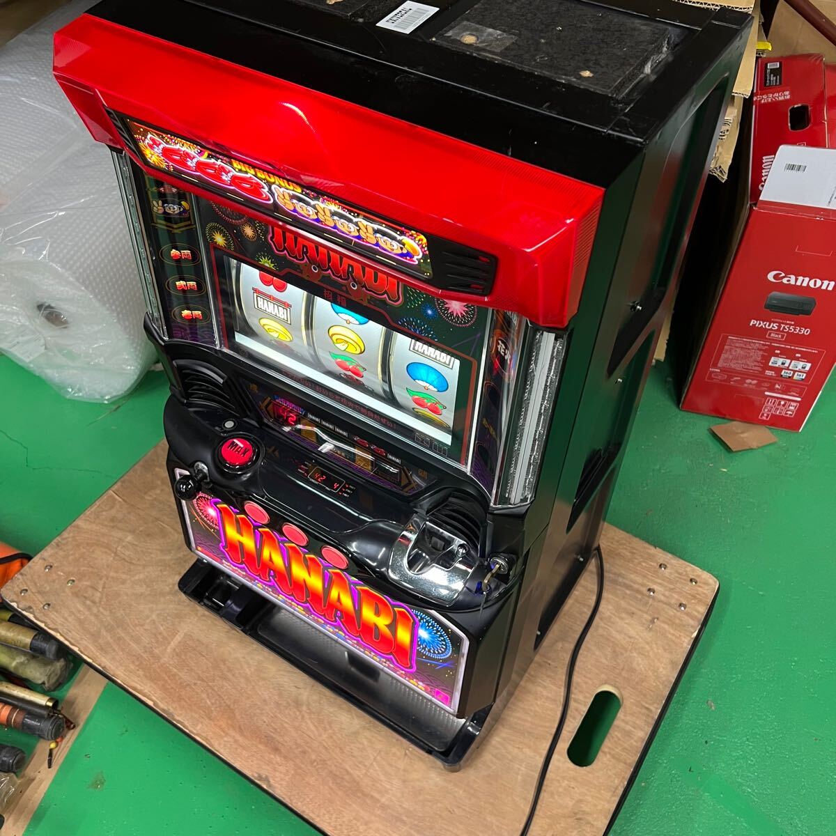 人気商品の中古品・新品・未使用品 送料込】ハナビ黒 マット 人気商品の中古品・新品・未使用品 送料込】ハナビ黒 マット