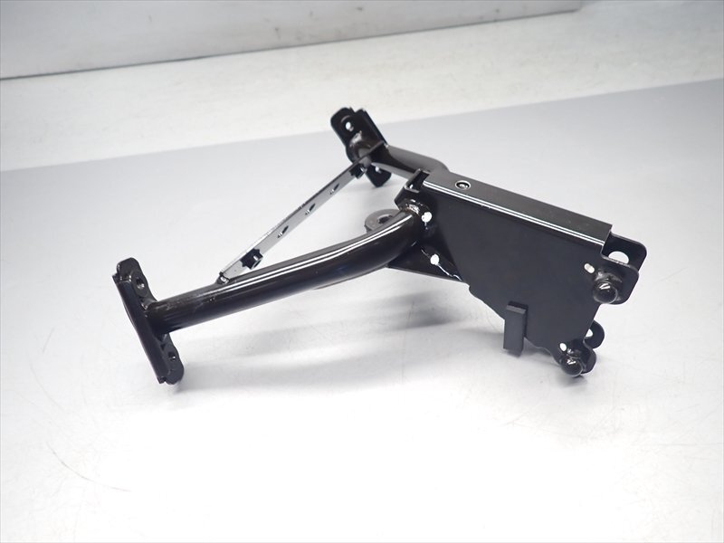 I1R7-0225 Suzuki GSX-R125 обтекатель крепление, опора оригинальный товар [DL33B-105~ анимация иметь ]