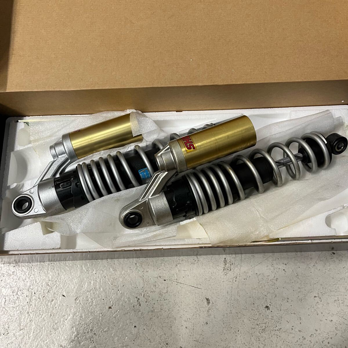 CB400SF サスペンション ホンダ ショーワ SHOWA 純正 リア CB400SF サスペンション ホンダ ショーワ SHOWA 純正 リア