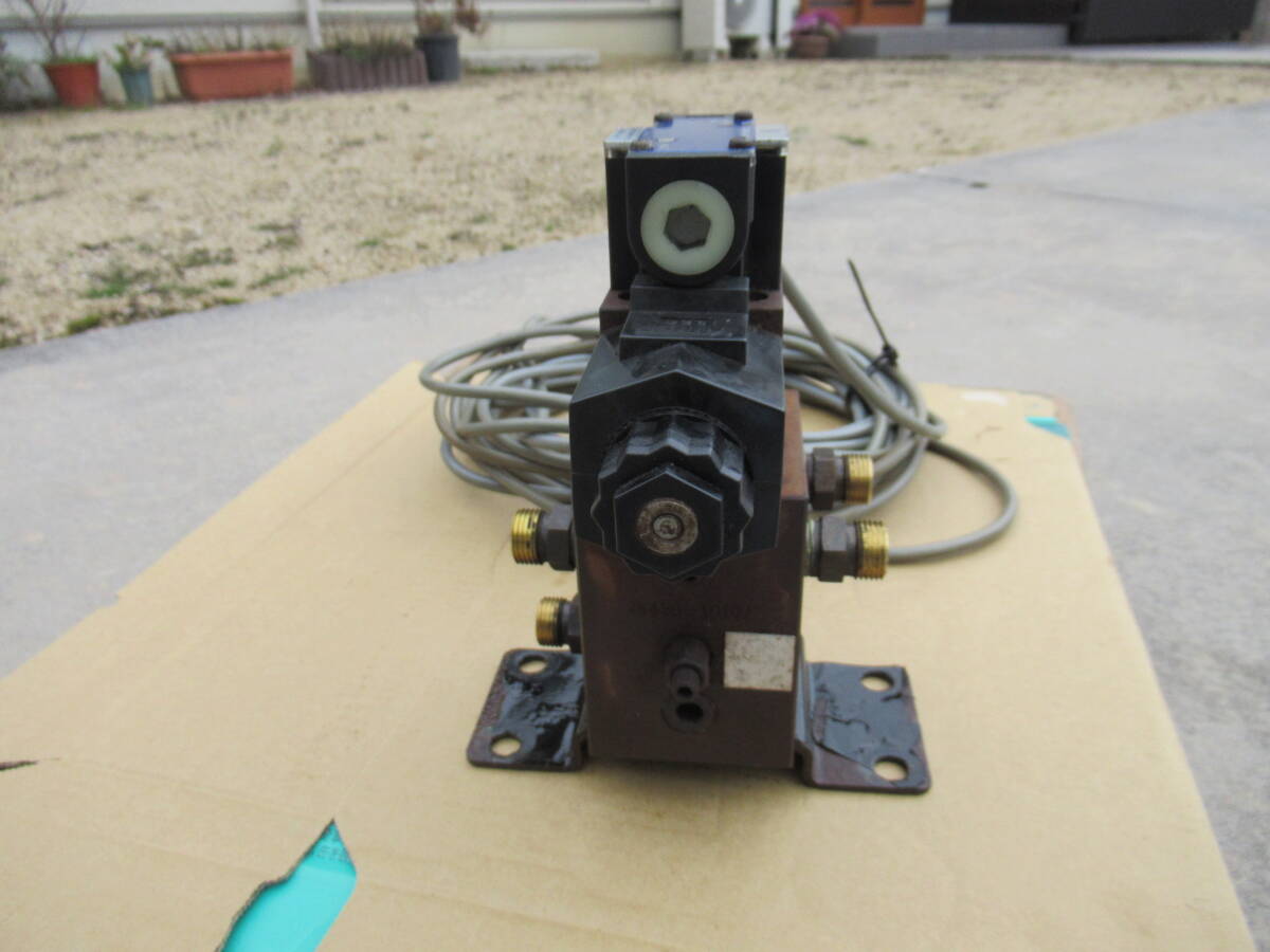 □動画有 ユニカス バルブユニット SV-20 電磁弁 中古 操舵装置 □動画有 ユニカス バルブユニット SV-20 電磁弁 中古 操舵装置