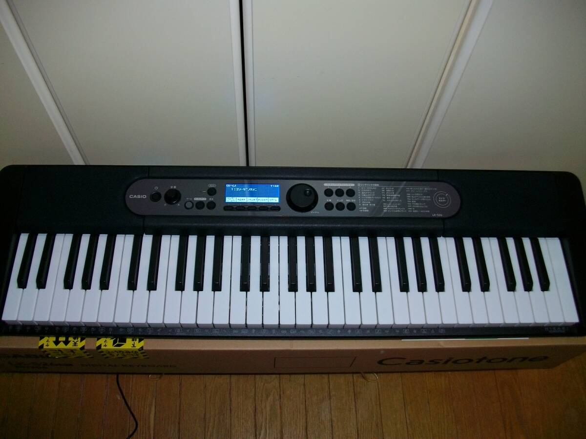 カシオ CASIO 光ナビゲーションキーボード 22製 LK-526 黒色 BK カシオ CASIO 光ナビゲーションキーボード 22製 LK-526 黒色 BK
