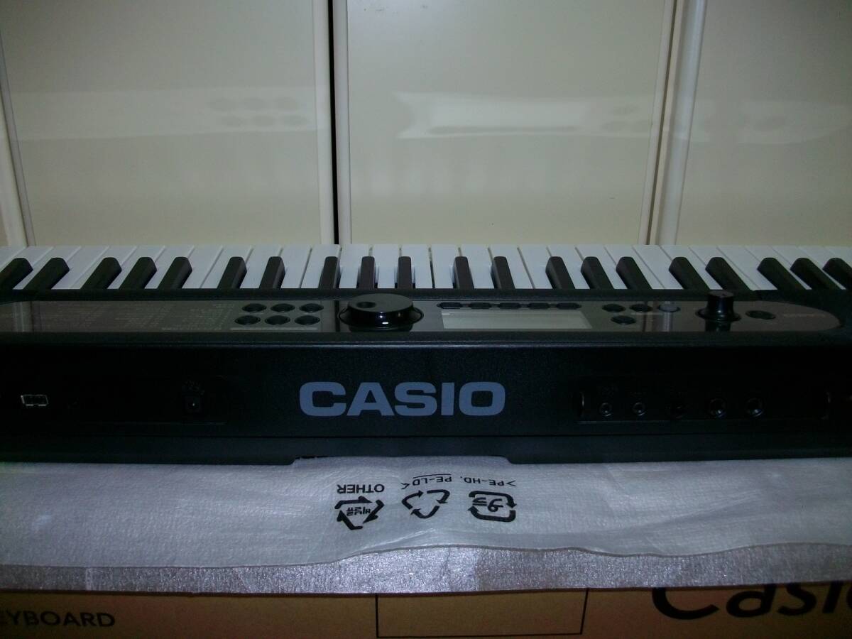 カシオ CASIO 光ナビゲーションキーボード 22製 LK-526 黒色 BK カシオ CASIO 光ナビゲーションキーボード 22製 LK-526 黒色 BK