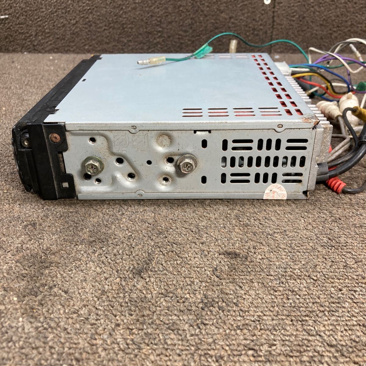 AV3-25 激安 カーステレオ DVDプレーヤー メーカー、型番不明 USB SD DVD FM/AM MP4 起動確認(rèn)済み ジャンク