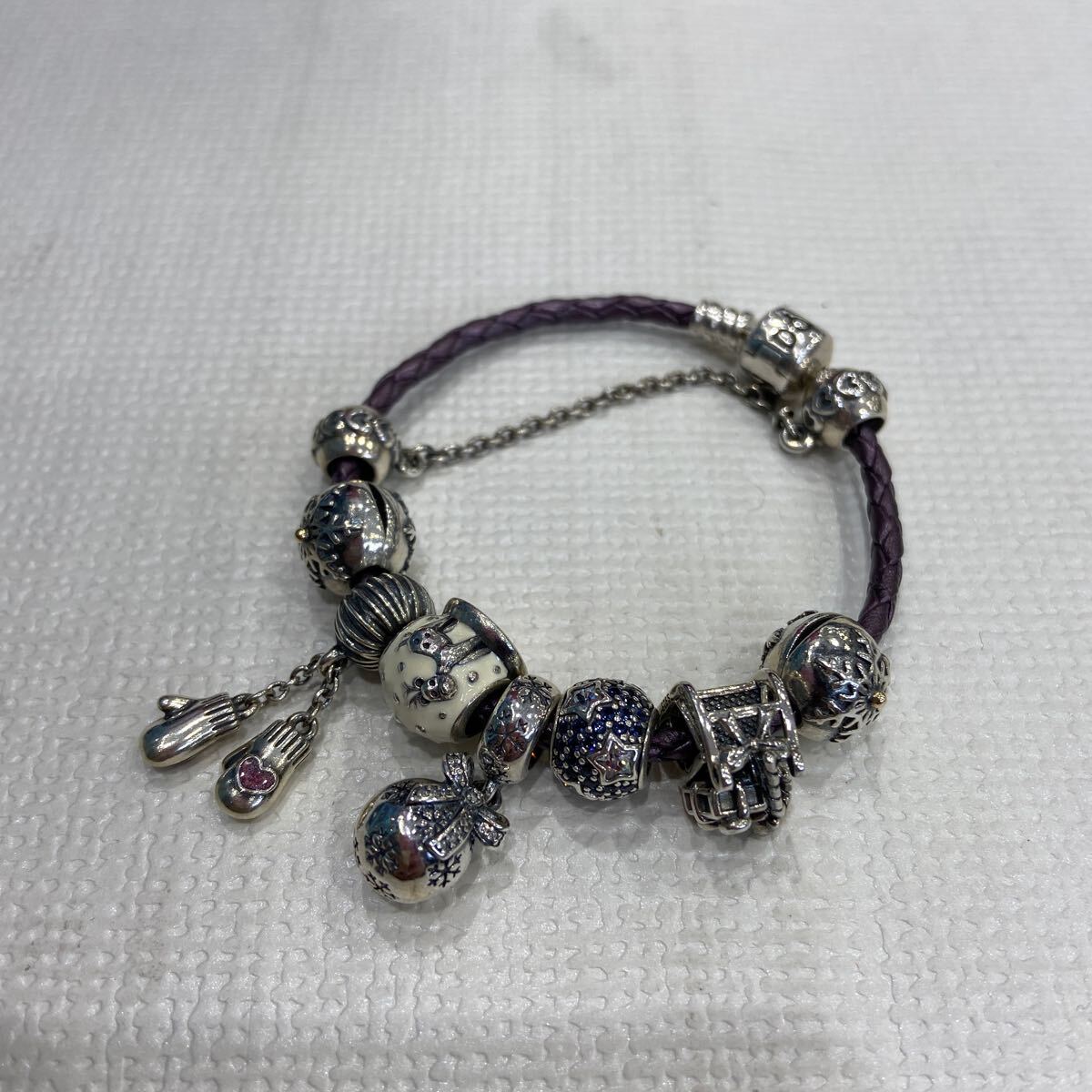 PANDORA パンドラ】ブレスレット シルバー925 チャーム レザー PANDORA パンドラ】ブレスレット シルバー925 チャーム レザー