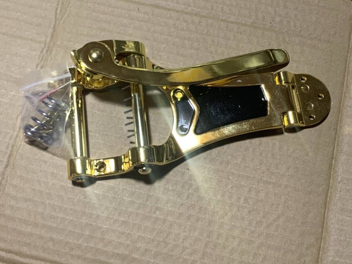 D テールピース金色