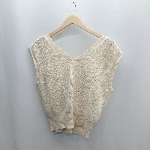 ◇ ⊂ w closet ダブルクローゼット 袖なし ベスト サイズF ベージュ レディース E