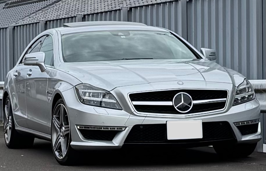 メルセデス?ベンツAMG CLS63?黒革シート?サンルーフ?ハーマンカードン?レーダーセーフティ?パワートランク?AMG19AW【車検R7年6月】