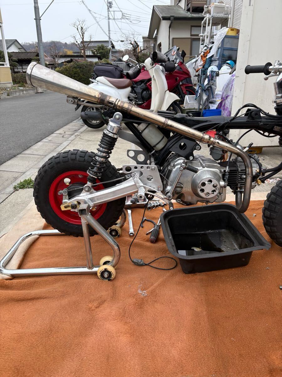 ホンダ モンキー センターアップマフラー ワンオフ加工 爆音 ホンダ モンキー センターアップマフラー ワンオフ加工 爆音