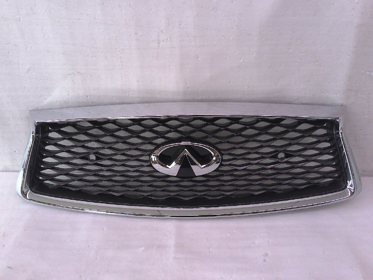 スカイライン YV37 フロントグリル カメラ穴あり/62310-6HH0A/62310-6HH0C 中古品[H135-FG1579]