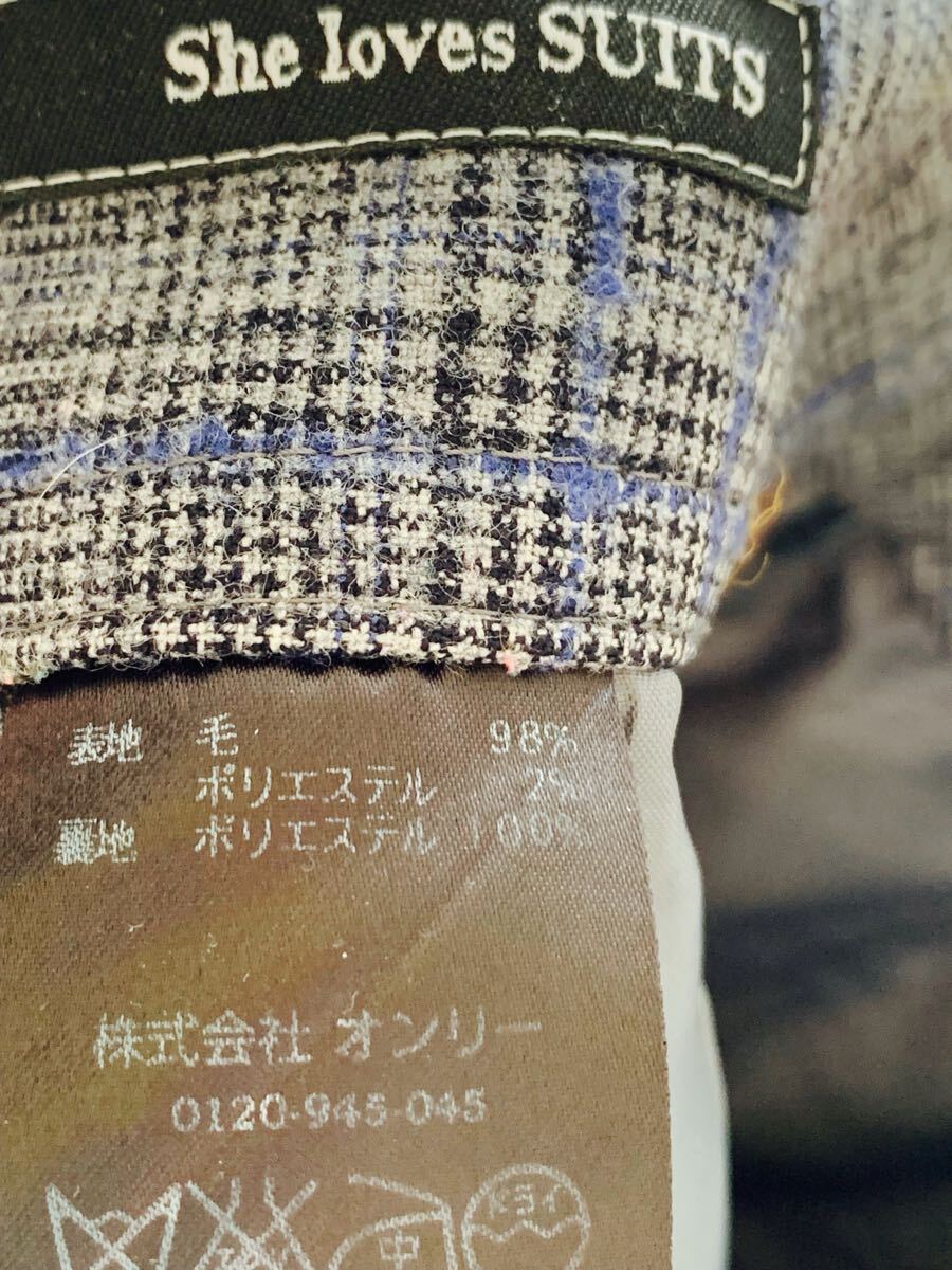 レディース　She loves SUITS ブラックブラウス　チェックスカート　3點セット　7號　9號　美品と中古品　