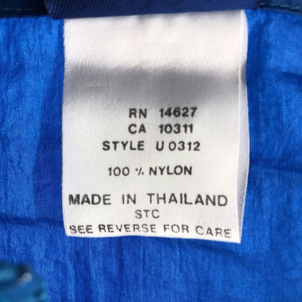 古著 90年代 アンブロ UMBRO ナイロンパーカー メンズM相當(dāng) ヴィンテージ /eaa530404