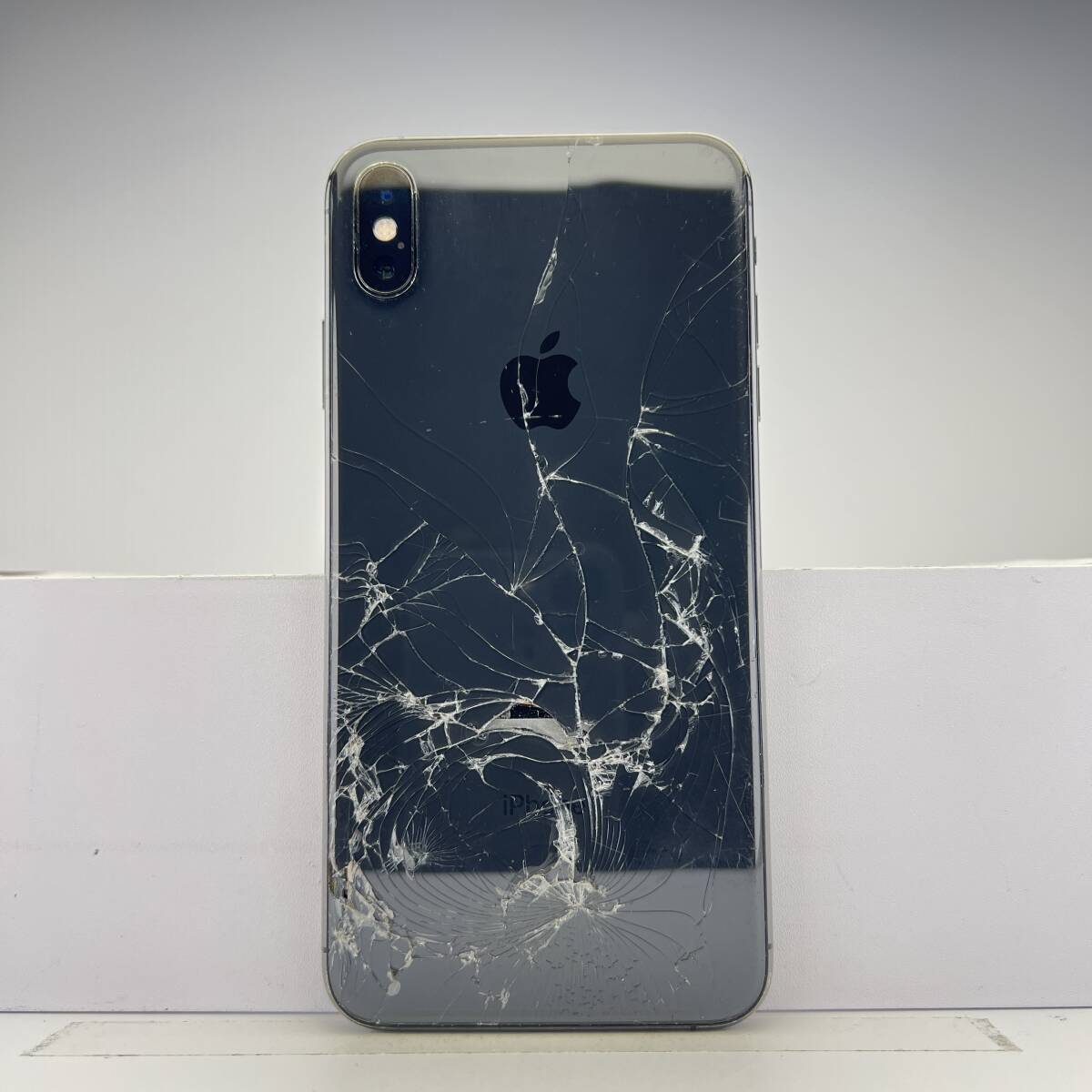 iPhone Xs Max 256GB スペースグレイ SIMフリー 訳あり品 iPhone Xs Max 256GB スペースグレイ SIMフリー 訳あり品