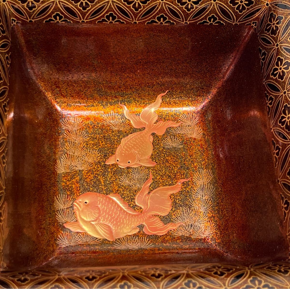 金蒔絵 金魚図 花草文 盃洗 四方盆 漆器 漆芸 天然木 漆器(盆 金蒔絵 金魚図 花草文 盃洗 四方盆 漆器 漆芸 天然木 漆器(盆