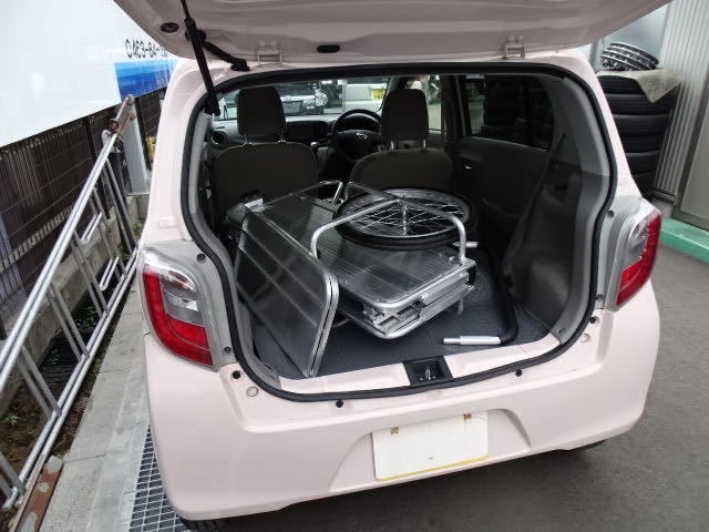 軽自動車のラゲッジにもかんたん収納