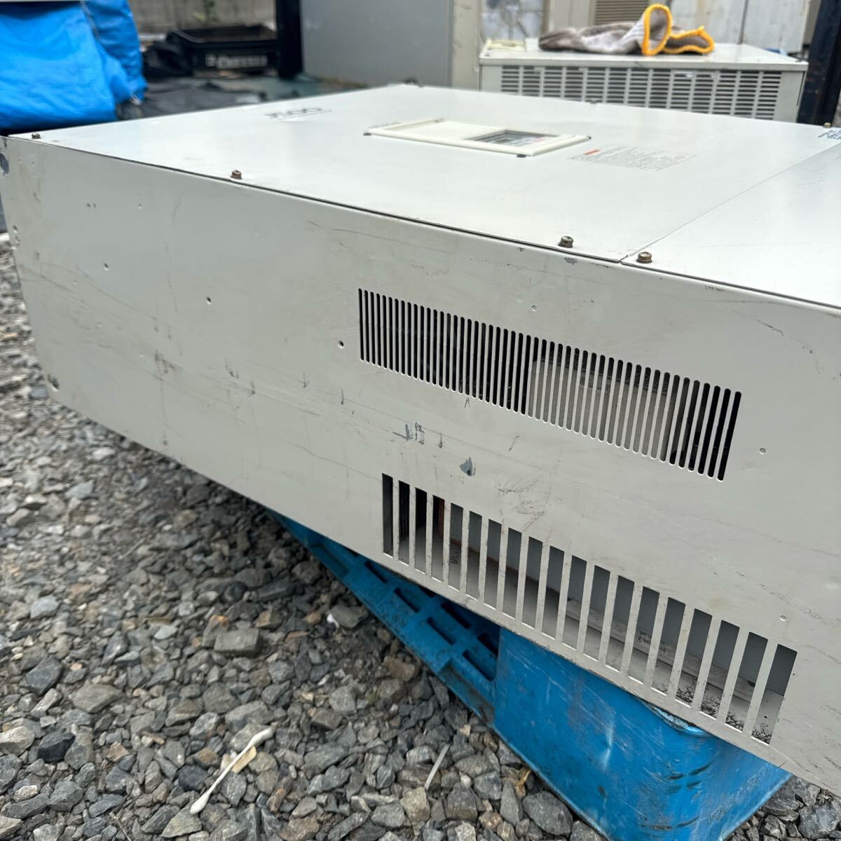 5C359 HITACHI INVERTER J500 1100HF 110kW 195A работа с гарантией 
