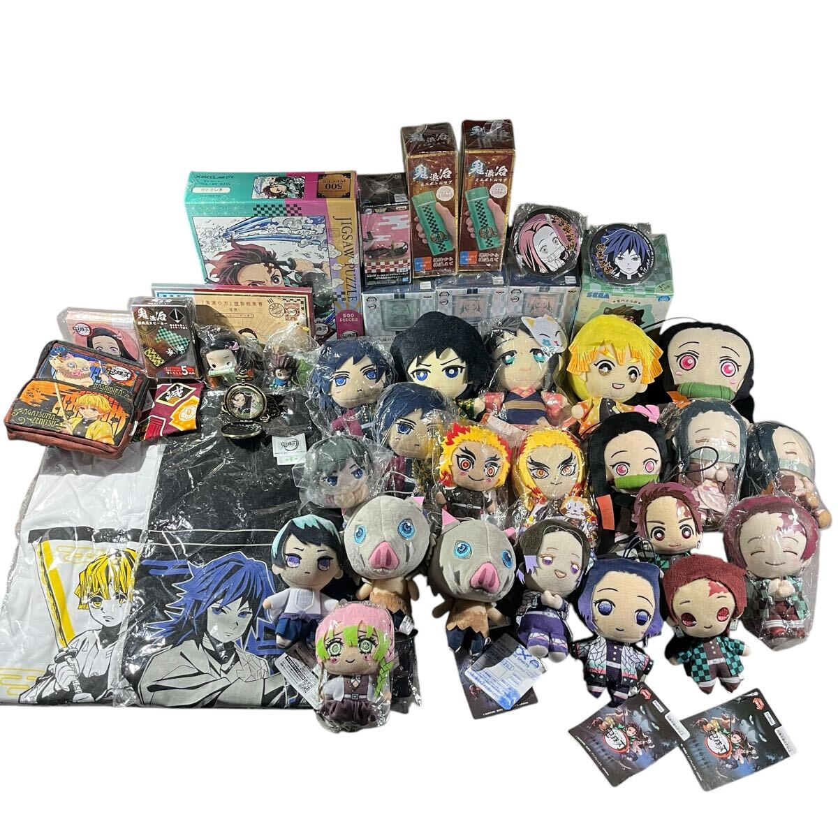 ギ0329-20】鬼滅の刃 アニメグッズ大量まとめ売り ぬいぐるみ、T ギ0329-20】鬼滅の刃 アニメグッズ大量まとめ売り ぬいぐるみ、T